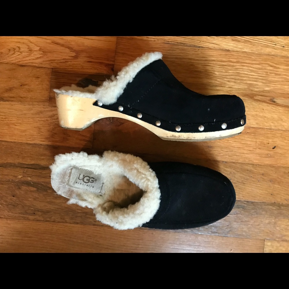 UGG Black Kalie Sheepskin Clogs! Size 7